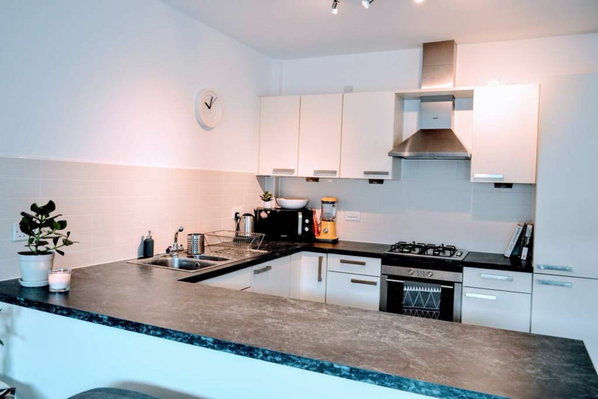 Beautifully Renovated Apartment -Central Edinburgh Edimburgo Exterior foto